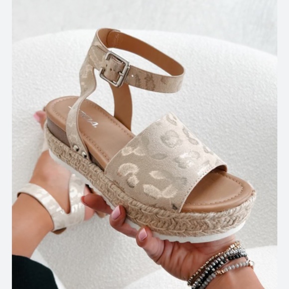 SODA Open Toe Platform Sandals Metallic Leopard Print Size 7 - Picture 1 of 6